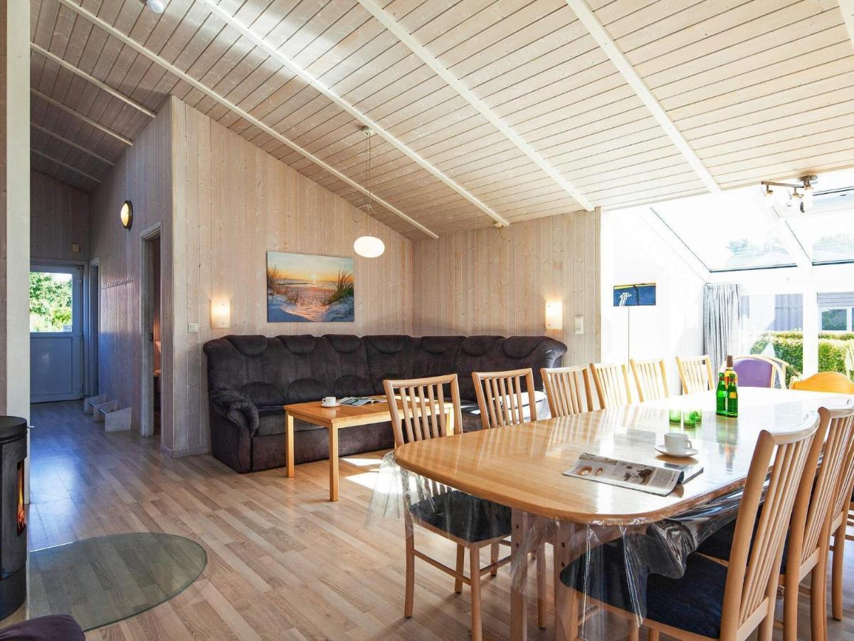 12 Person Holiday Home In Grömitz מראה חיצוני תמונה